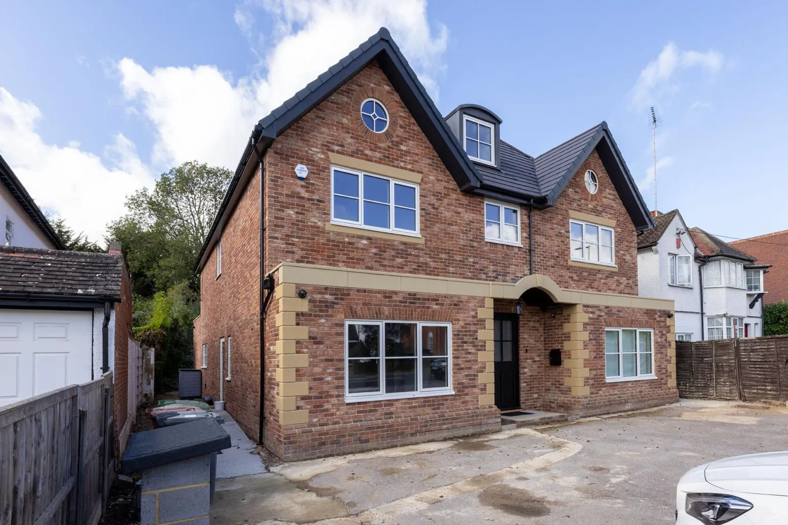 Alternative angle of a new build residential project, Hertfordshire